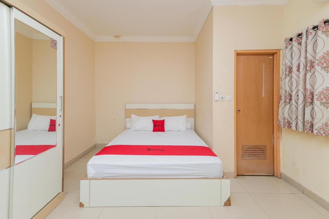 Reddoorz Syariah Near Stasiun Karet Hotel Jakarta Bagian luar foto
