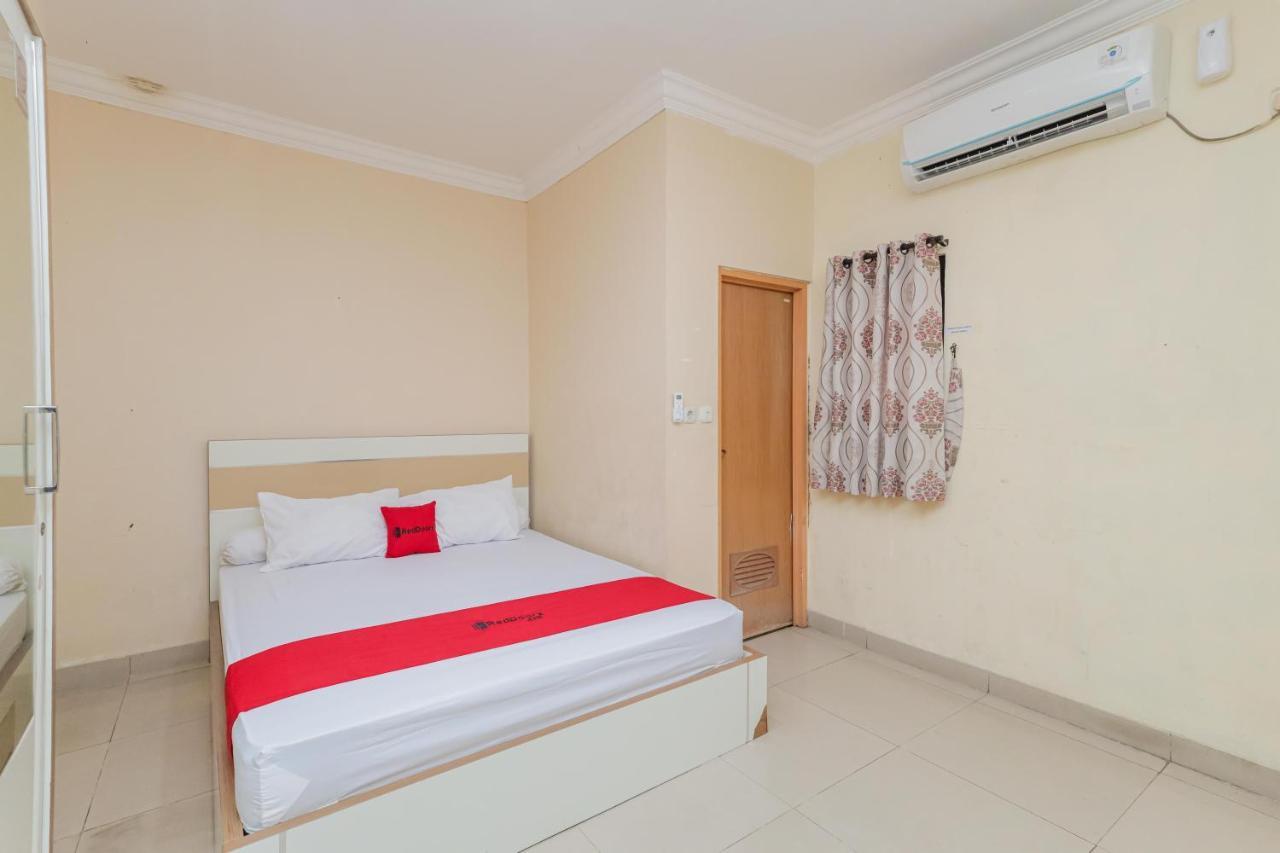 Reddoorz Syariah Near Stasiun Karet Hotel Jakarta Bagian luar foto