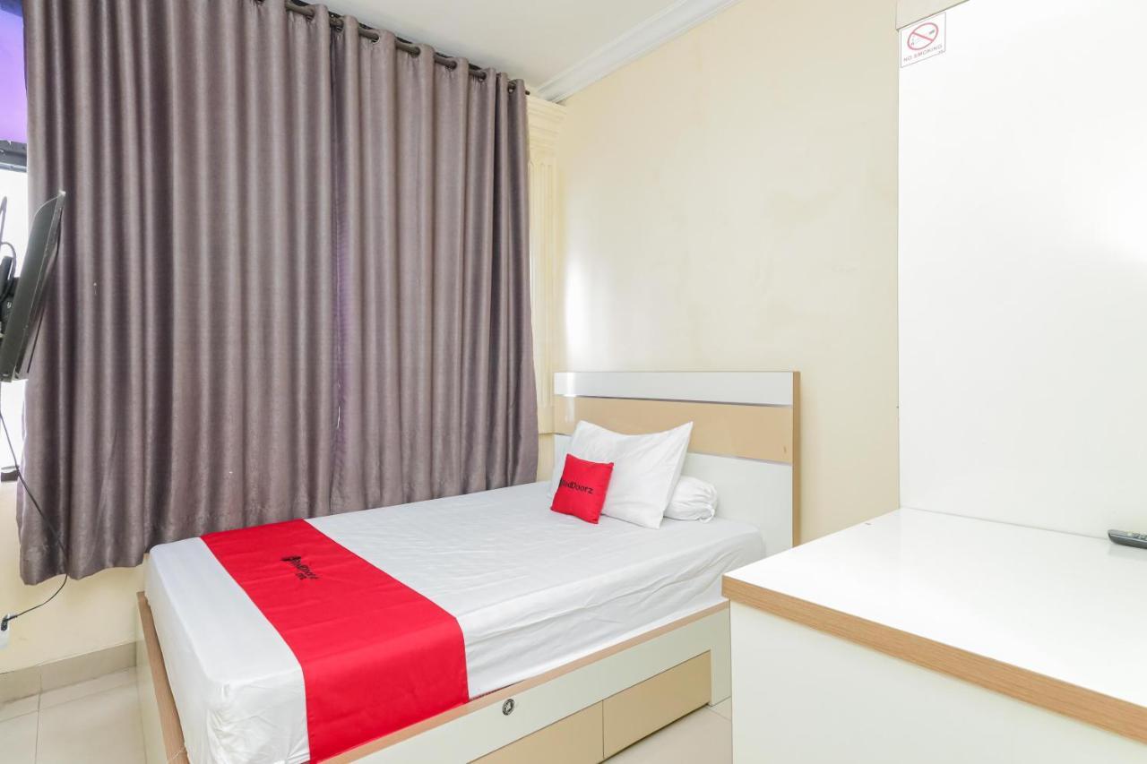 Reddoorz Syariah Near Stasiun Karet Hotel Jakarta Bagian luar foto