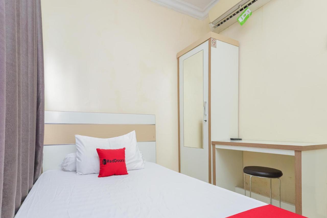 Reddoorz Syariah Near Stasiun Karet Hotel Jakarta Bagian luar foto